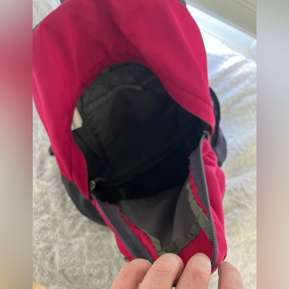 North Face Backpack - Picture 4 of 5